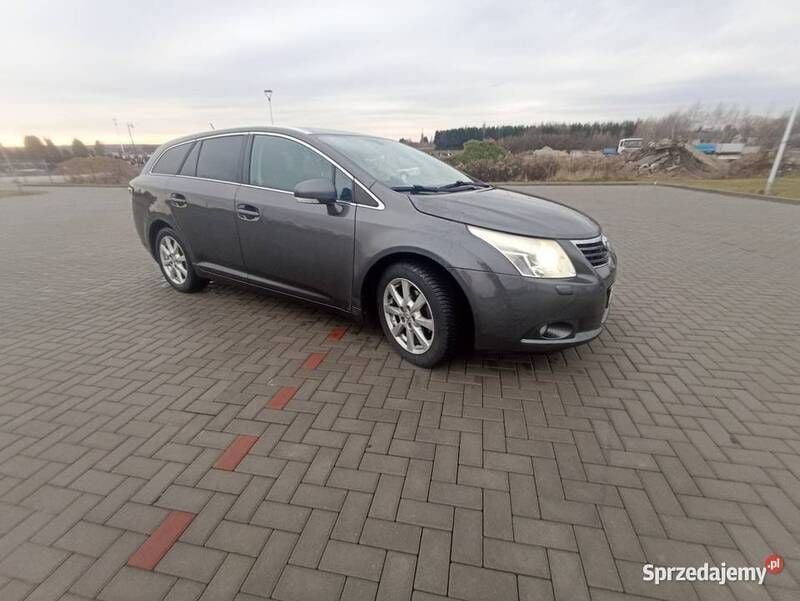 Szary Używany 2011 Toyota Avensis T2 Kombi | 19 750 zł (Uczciwa cena) - Obraz 1/4