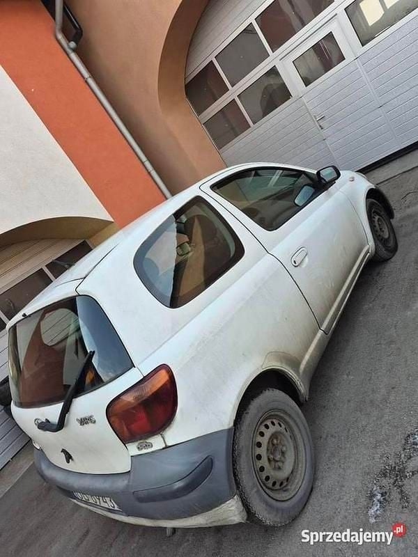 Używany Toyota Yaris 2005 Biały Hatchback