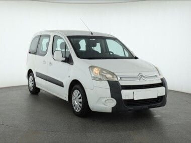 Biały Używany 2011 Citroën Berlingo Minivan | 18 499 zł (Dobra cena) - Obraz 1/4