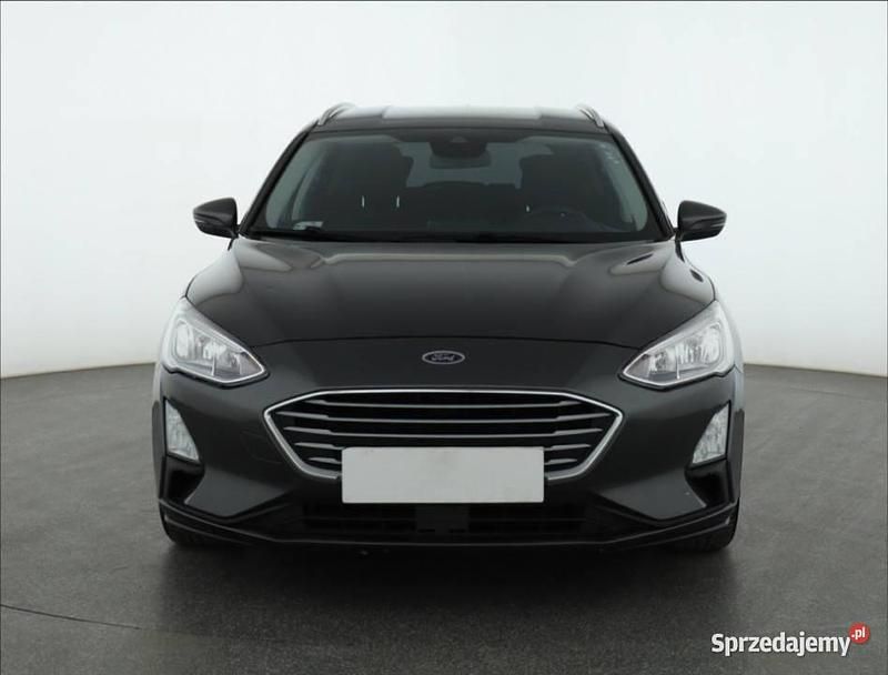 Używany Ford Focus 2018 Szary Kombi