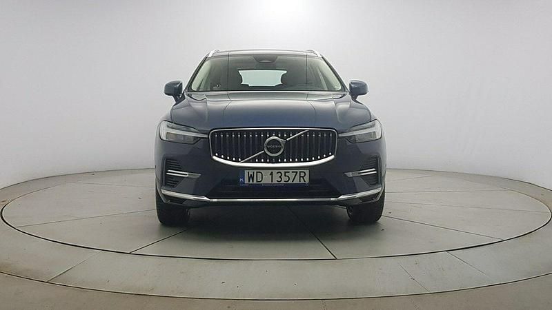 Używany Volvo XC60 Plus 2022 Granatowy SUV