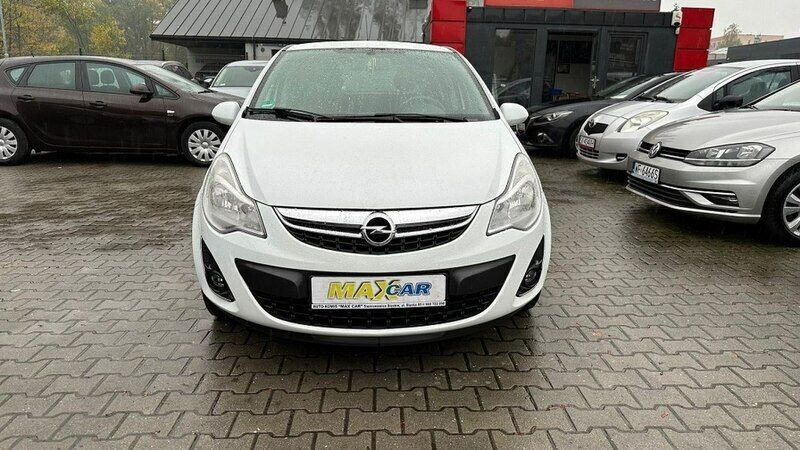 Używany Opel Corsa 70 KM (51 kW) 2012 Biały Hatchback