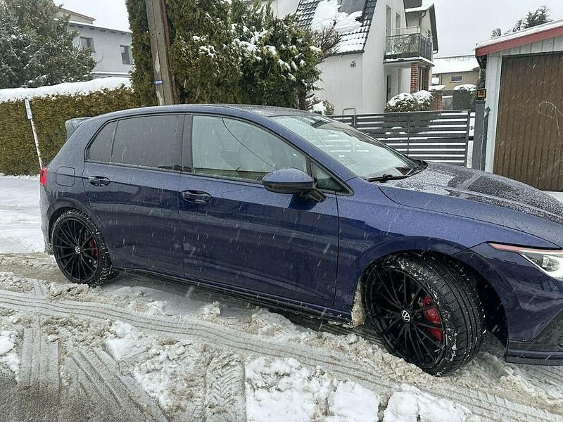 Używany VW Golf VII GTI 301 KM (221 kW) 2021 Niebieski Hatchback