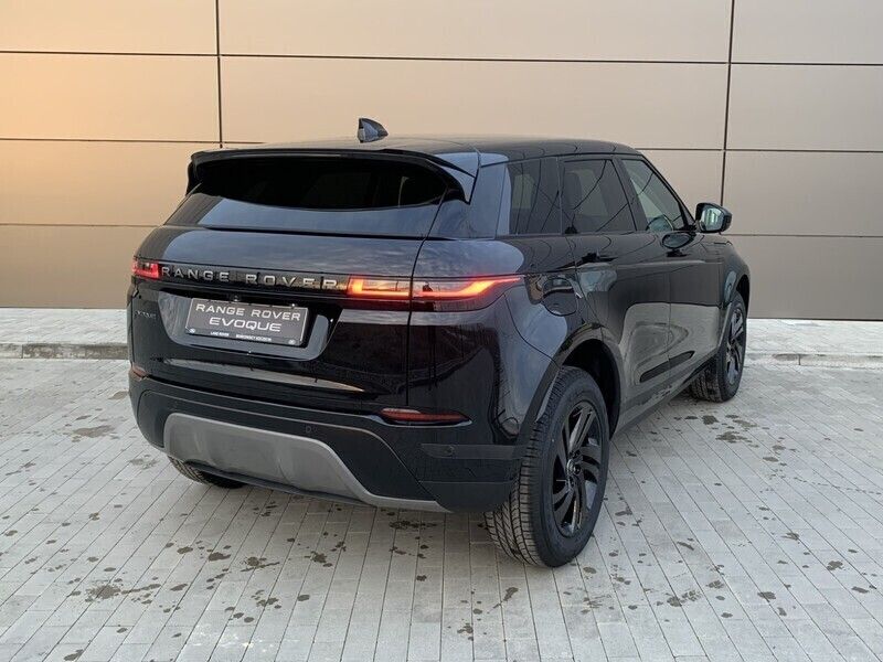 Używany Land Rover Range Rover evoque S 2023 Santorini black SUV