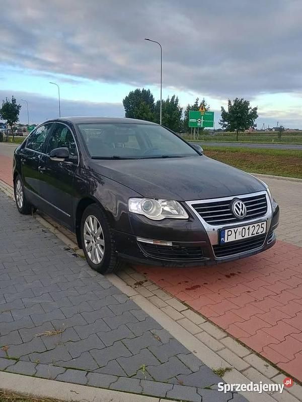 Używany 2005 VW Passat Sedan/Limuzyna | 5500 zł (Uczciwa cena) - Obraz 1/4