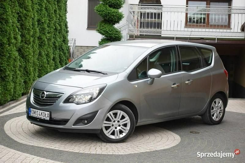 Inny kolor Używany 2010 Opel Meriva Minivan | 19 900 zł (Uczciwa cena) - Obraz 1/4