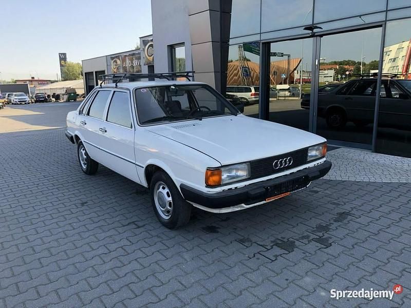 Biały Używany 1984 Audi 80 Sedan/Limuzyna | 11 900 zł - Obraz 1/4
