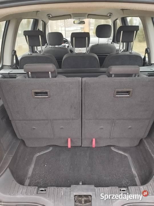 Używany Ford Galaxy 145 KM (106 kW) 2010 Srebrny Minivan