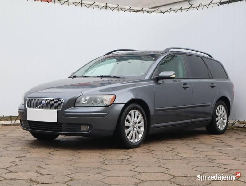 Używany Volvo V50 136 KM (100 kW) 2004 Szary Kombi