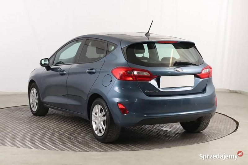 Używany Ford Fiesta 2018 Niebieski Hatchback