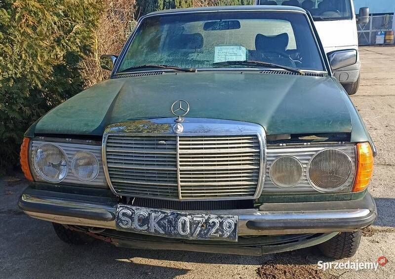 Używany 1979 Mercedes 240 | 14 900 zł - Obraz 1/4
