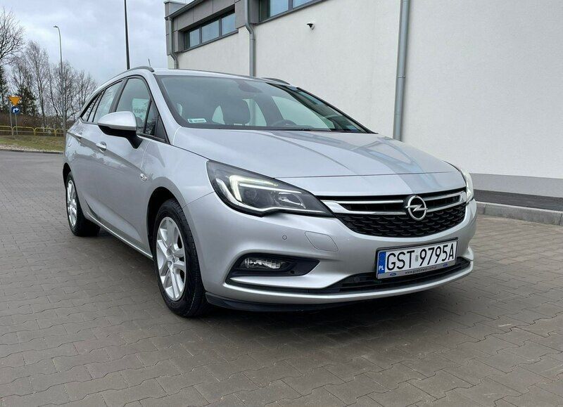 Srebrny Używany 2019 Opel Astra Sedan/Limuzyna | 42 999 zł (Uczciwa cena) - Obraz 1/4