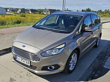 Szary Używany 2017 Ford S-MAX Titanium Minivan | 52 800 zł (Uczciwa cena) - Obraz 1/4