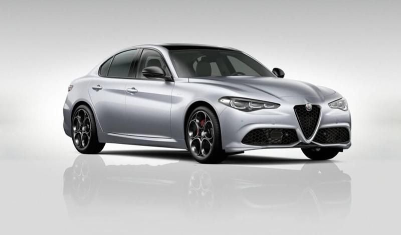 Nowe Alfa Romeo Giulia Veloce 280 KM (205 kW) 2025 Lakier metalizowany szary  vesuvio grey Sedan/Limuzyna