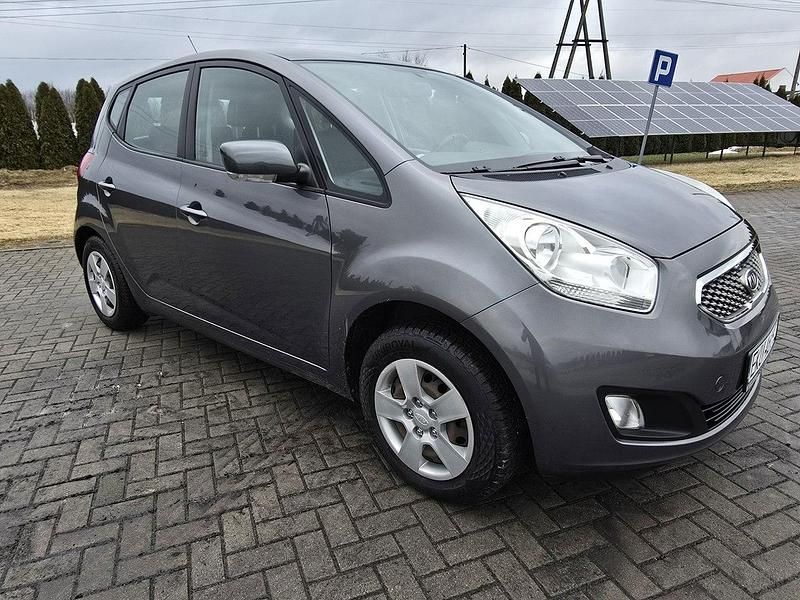 Używany Kia Venga 125 KM (91 kW) 2010 Szary Hatchback