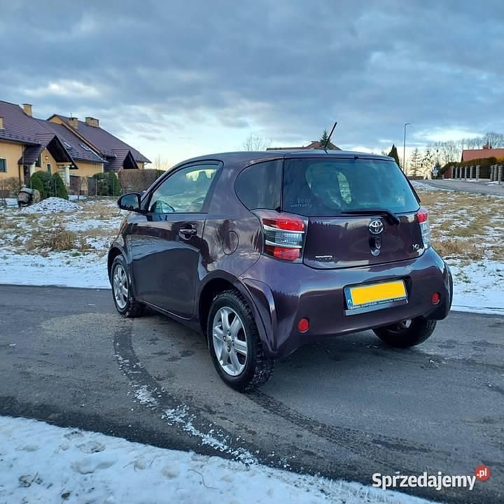 Używany Toyota iQ 2011 Hatchback