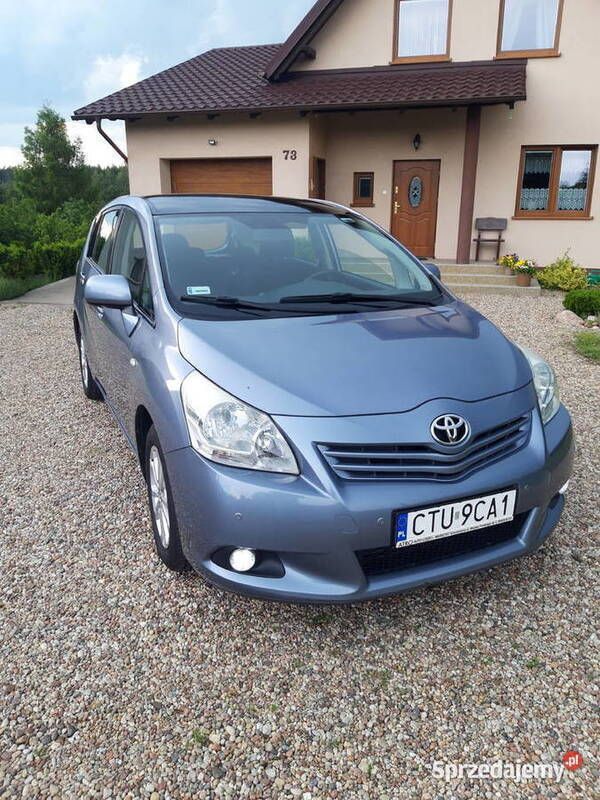 Niebieski Używany 2011 Toyota Verso Minivan | 23 500 zł (Dość drogi) - Obraz 1/4