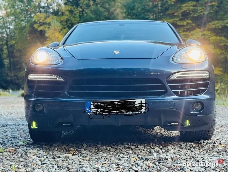 Granatowy Używany 2011 Porsche Cayenne SUV | 48 000 zł - Obraz 1/4