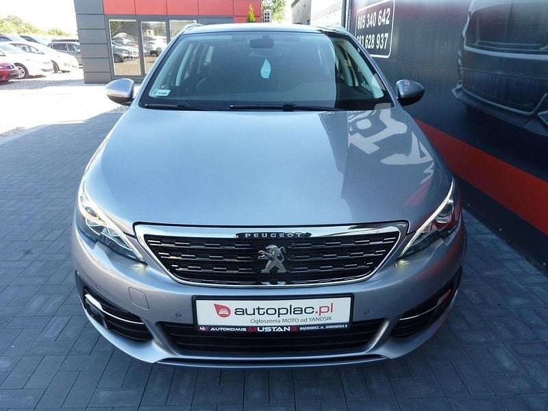 Używany Peugeot 308 Allure 131 KM (96 kW) 2018 Szary (metalik) Kombi