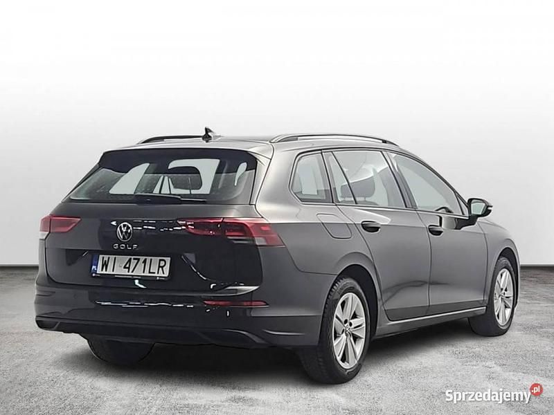 Używany VW Golf VIII Life 115 KM (84 kW) 2021 Szary Kombi