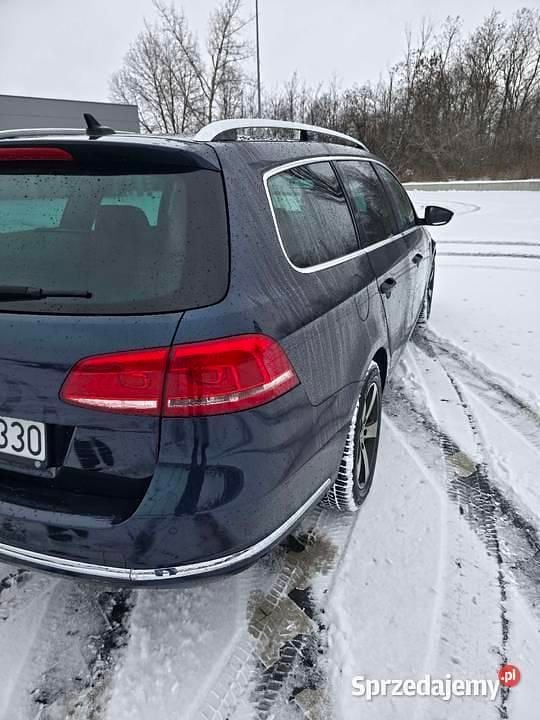 Używany VW Passat 2013 Granatowy Kombi