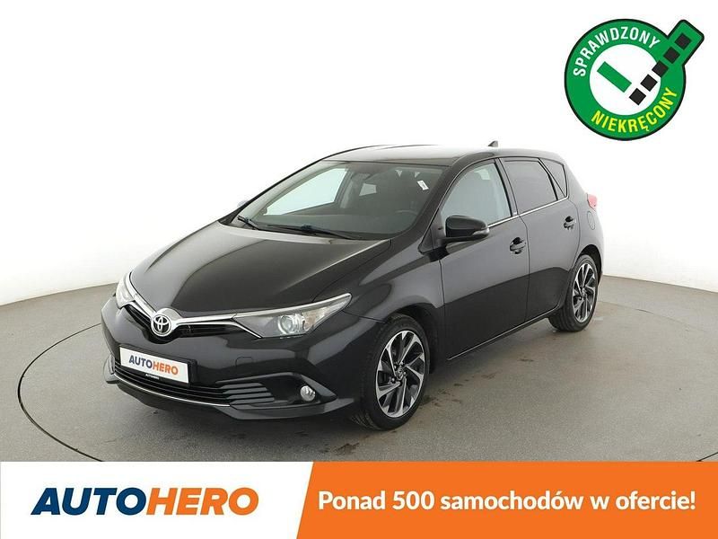 Czarny Używany 2016 Toyota Auris Hatchback | 41 200 zł (Uczciwa cena) - Obraz 1/3