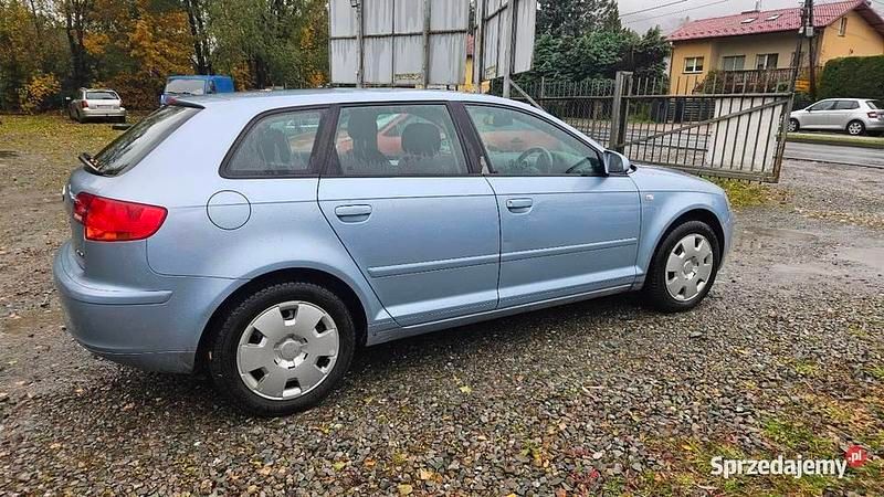 Używany Audi A3 2005 Niebieski Kombi