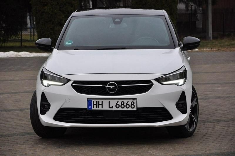 Używany Opel Corsa 100 KM (73 kW) 2021 Biały Hatchback