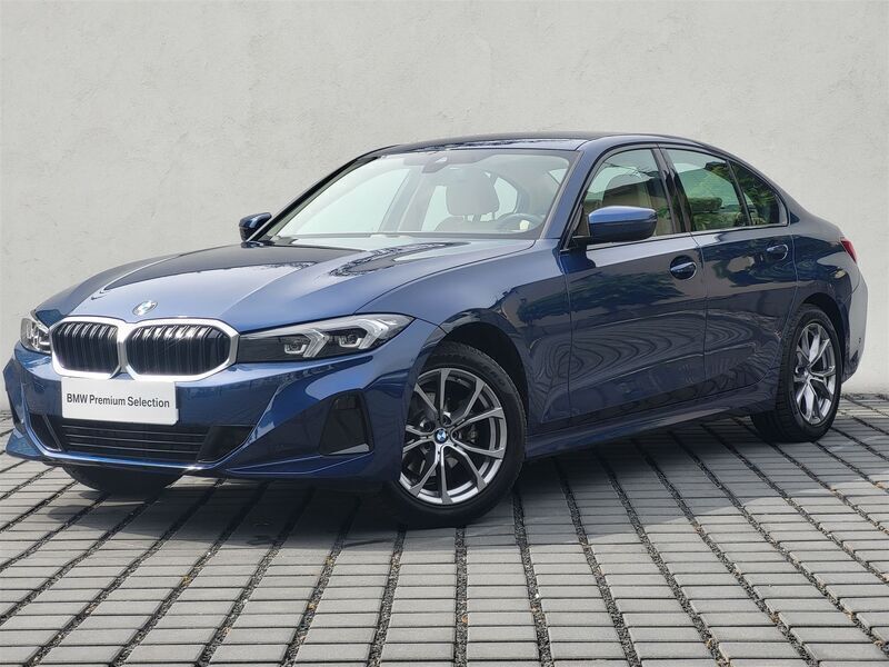Niebieski phytonic metalizowany Używany 2023 BMW 318 Shadowline Sedan/Limuzyna | 165 000 zł (Drogi) - Obraz 1/4