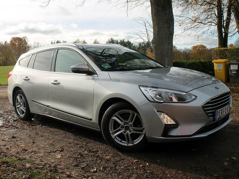 Srebrny Używany 2019 Ford Focus Kombi | 44 999 zł (Uczciwa cena) - Obraz 1/4