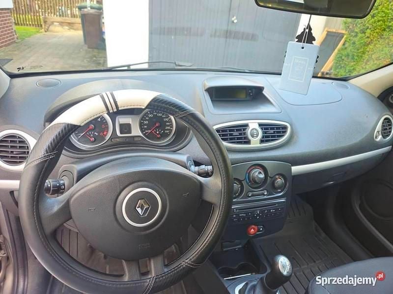 Używany Renault Clio GrandTour 2010 Beżowy Kombi