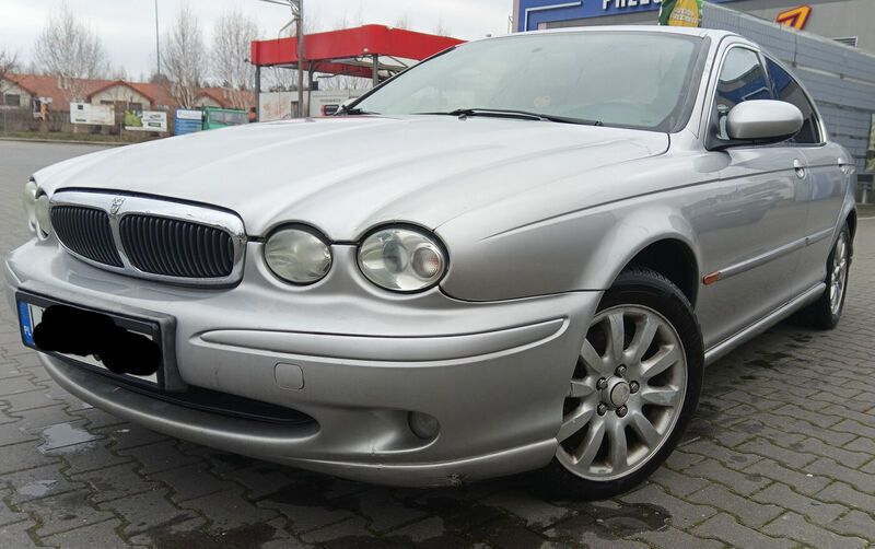 Srebrny Używany 2002 Jaguar X-type Sedan/Limuzyna | 11 900 zł - Obraz 1/4