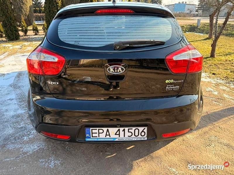 Czarny Używany 2012 Kia Rio Hatchback | 14 000 zł - Obraz 1/4