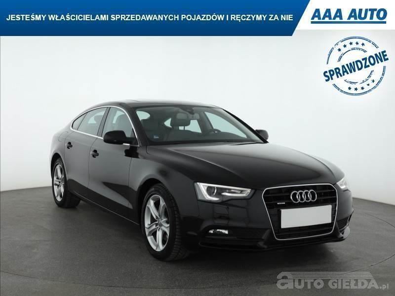 Czarny Używany 2015 Audi A5 Premium Coupe | 65 999 zł (Dobra cena) - Obraz 1/4