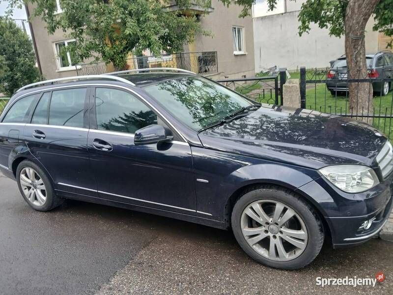 Granatowy Używany 2011 Mercedes 200 Kombi | 22 000 zł - Obraz 1/3