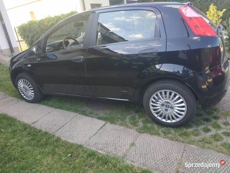 Czarny Używany 2007 Fiat Punto Hatchback | 9500 zł - Obraz 1/4