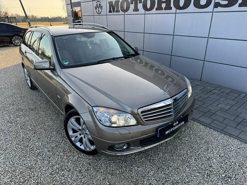 Używany Mercedes C250 Elegance 204 KM (150 kW) 2009 Beżowy Kombi