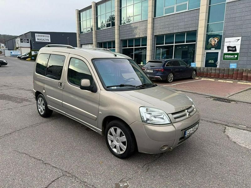 Brązowobeżowy Używany 2006 Citroën Berlingo Kombi | 4999 zł - Obraz 1/4