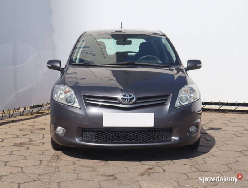 Szary Używany 2011 Toyota Auris Hatchback | 19 999 zł (Uczciwa cena) - Obraz 1/4