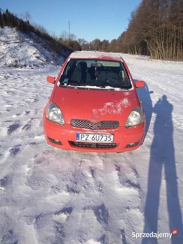 Czerwony Używany 2005 Toyota Yaris Hatchback | 7500 zł (Uczciwa cena) - Obraz 1/3