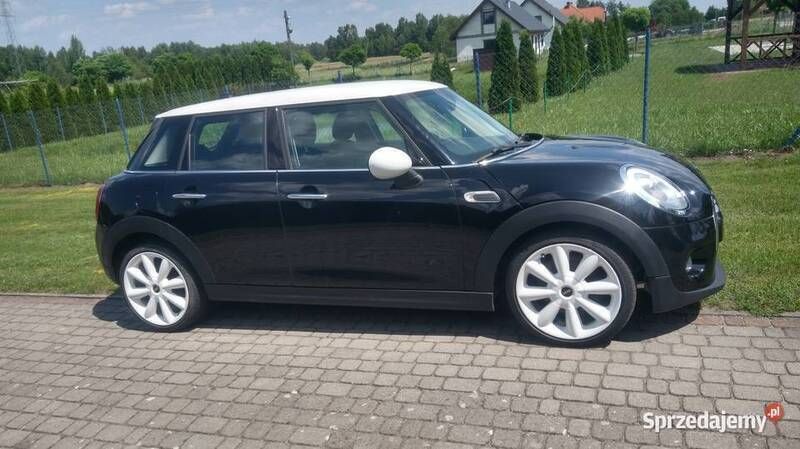 Czarny Używany 2016 Mini Cooper Hatchback | 28 000 zł (Uczciwa cena) - Obraz 1/4
