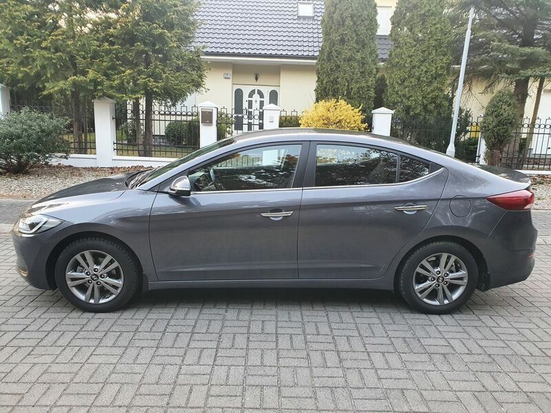 Inny kolor Używany 2017 Hyundai Elantra Sedan/Limuzyna | 64 999 zł - Obraz 1/4