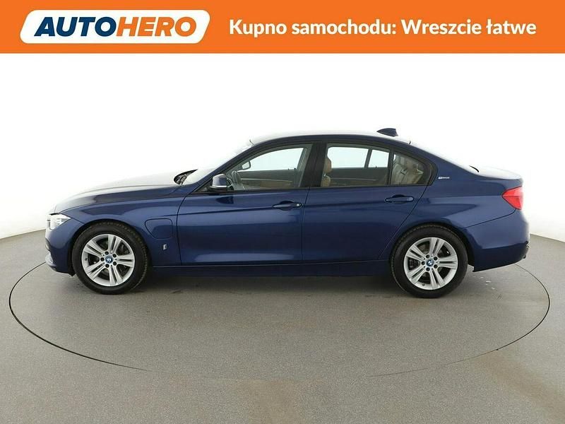 Używany BMW 330 2018 Niebieski Sedan/Limuzyna