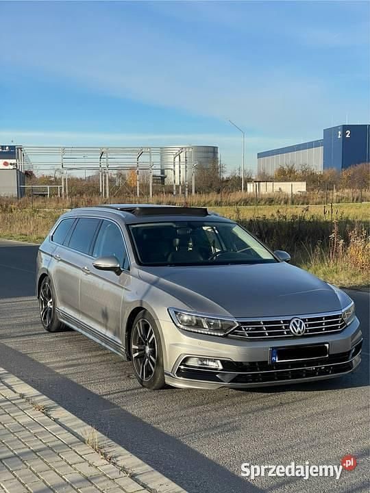 Używany 2016 VW Passat R-line | 57 600 zł - Obraz 1/4
