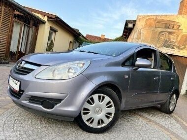 Fioletowy Używany 2006 Opel Corsa Hatchback | 9999 zł (Drogi) - Obraz 1/4