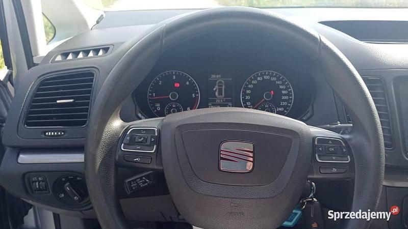 Używany Seat Alhambra 2015 Srebrny Minivan