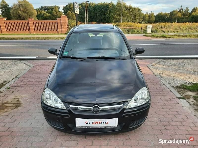 Czarny Używany 2005 Opel Corsa Hatchback | 5900 zł (Drogi) - Obraz 1/4