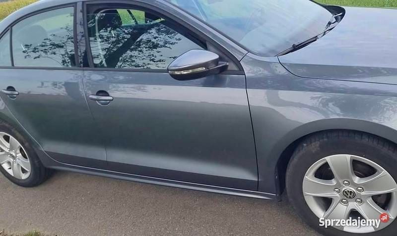 Używany VW Jetta 2012 Grafitowy Sedan/Limuzyna