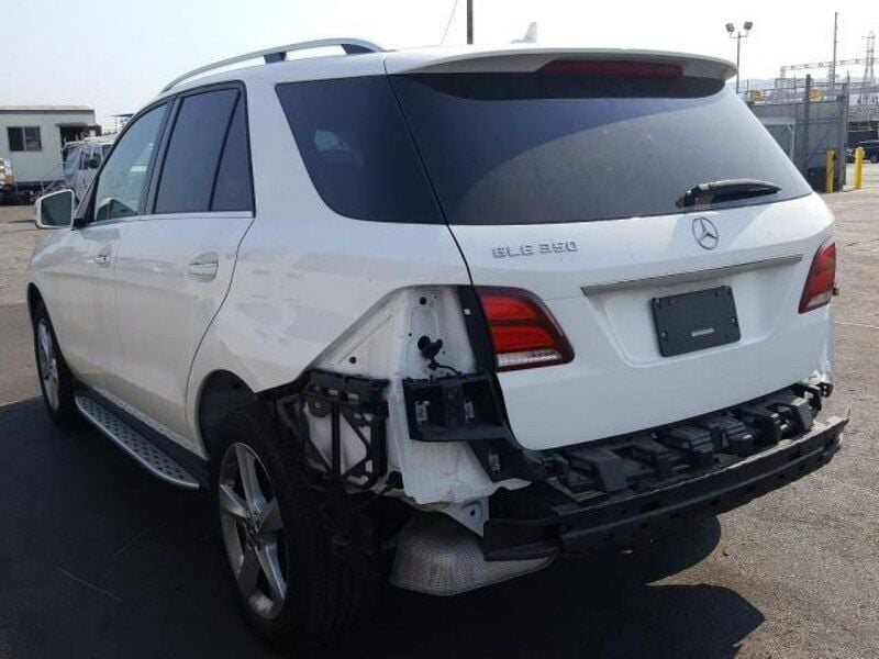 Używany Mercedes GLE350 302 KM (222 kW) 2017 Biały SUV