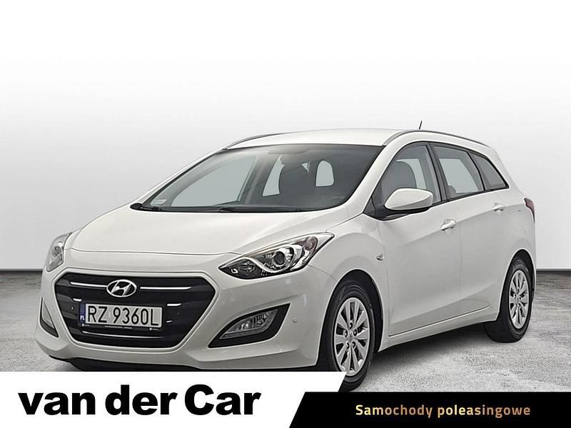 Biały Używany 2015 Hyundai i30 Kombi | 36 900 zł (Uczciwa cena) - Obraz 1/4